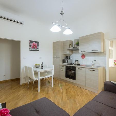 Stylisch Canacci 2 Bedroom Apartment Флоренция Екстериор снимка
